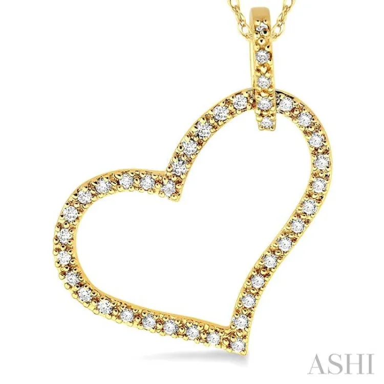 1/4 Ctw Round Cut Diamond Heart Pendant in 10K Yellow Gold with Chain