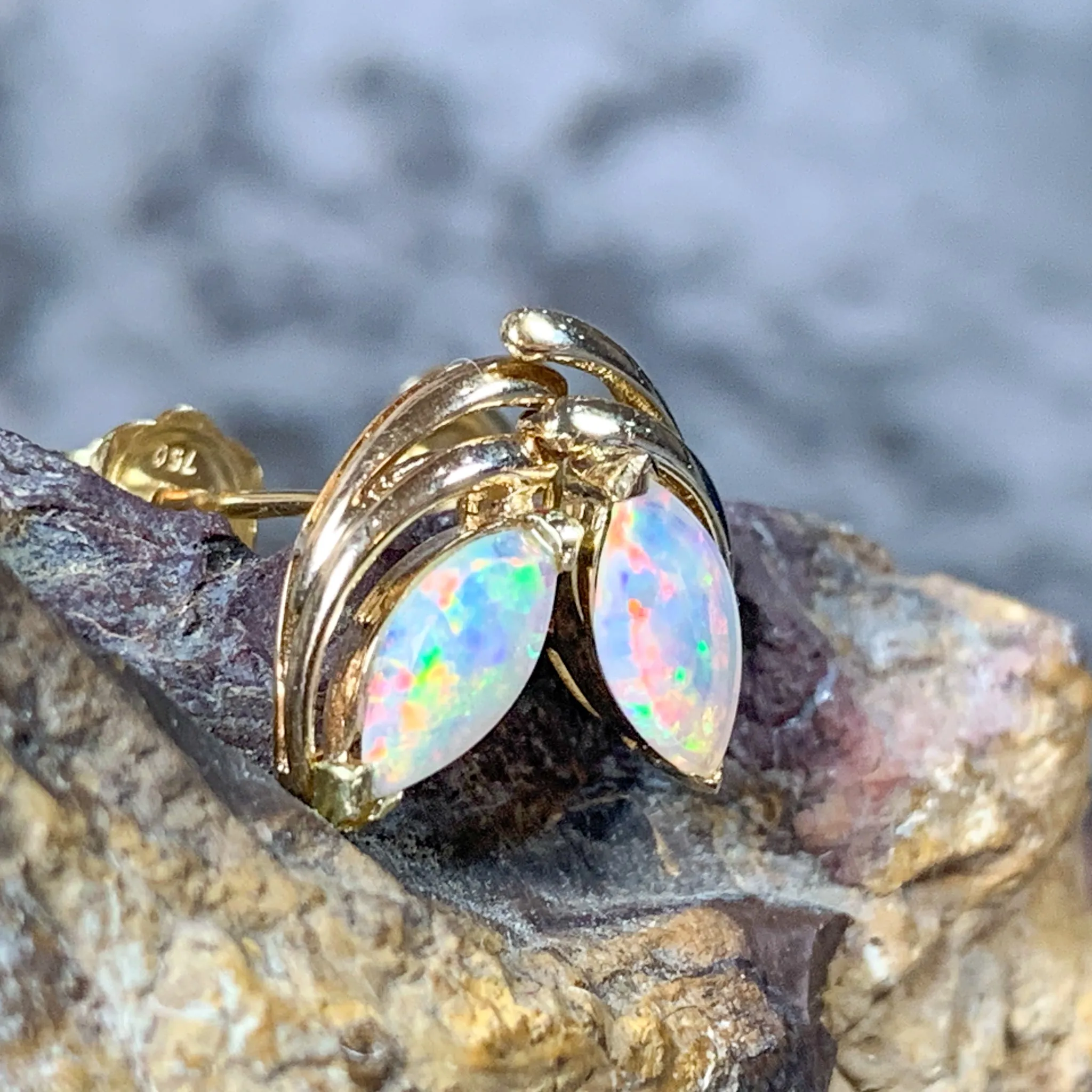 18kt Yellow Gold Opal Earrings in Marquise shape 8x4mm Opal Gold studs