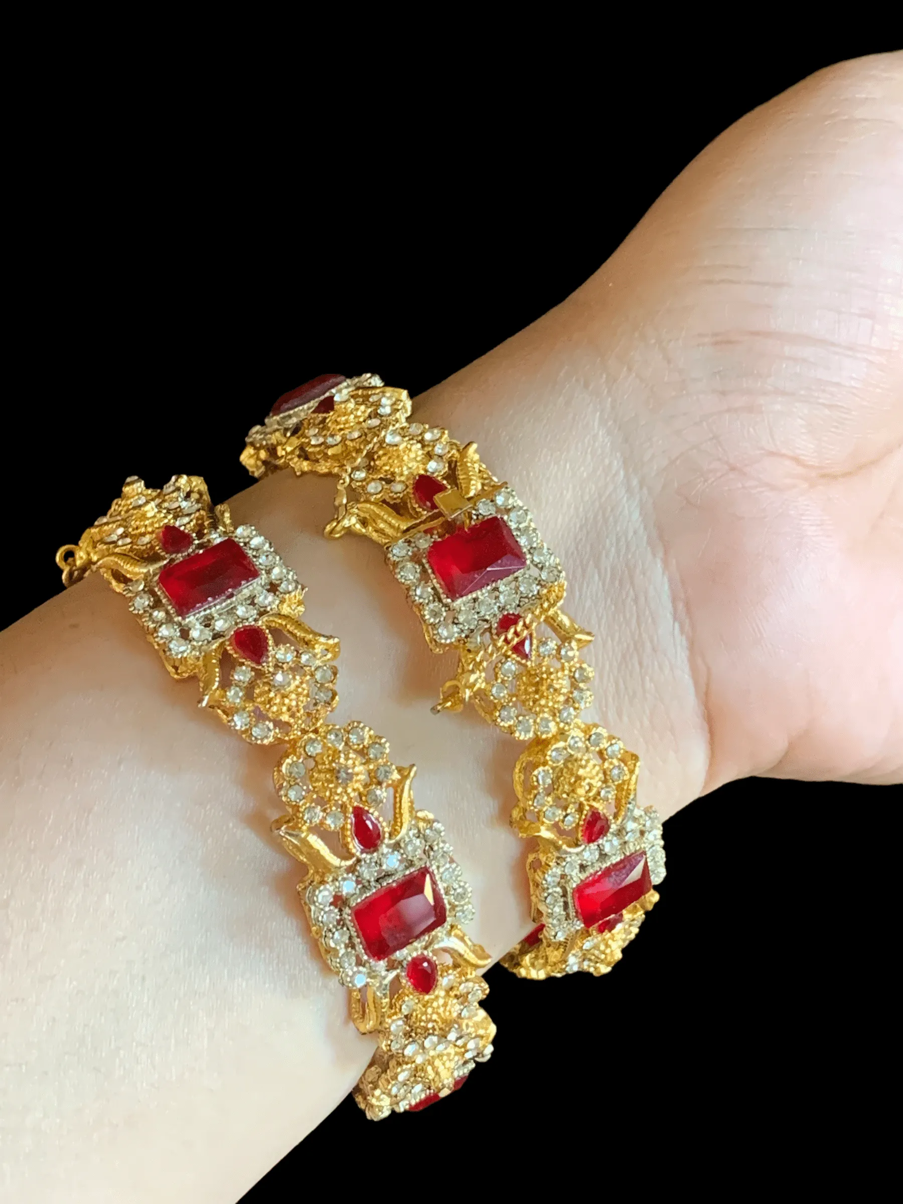 B34 Anisa red  bangles( READY TO SHIP)