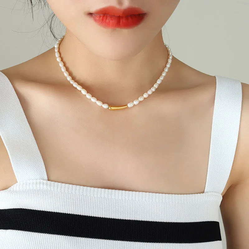 Baroque Freshwater Pearl Necklace with Gold-Plated Oval Pendant - Women's Collarbone Jewelry