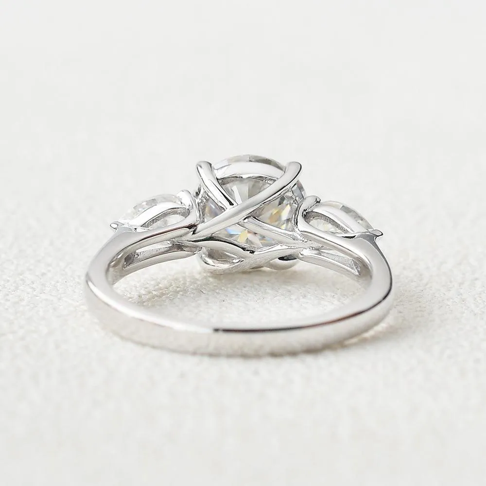 Classic 4 Prongs Moissanite White Gold Ring