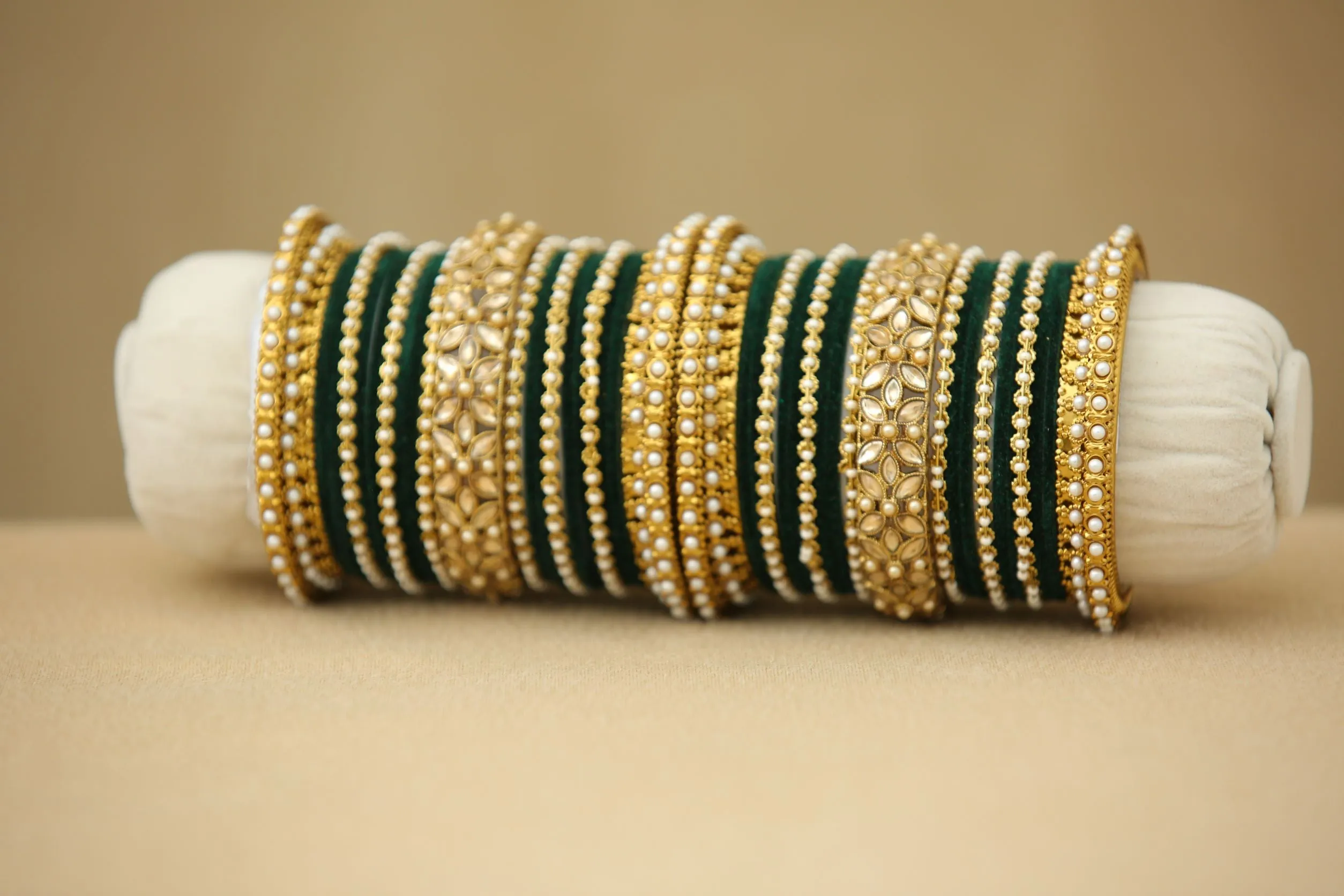 Daksh Bangles