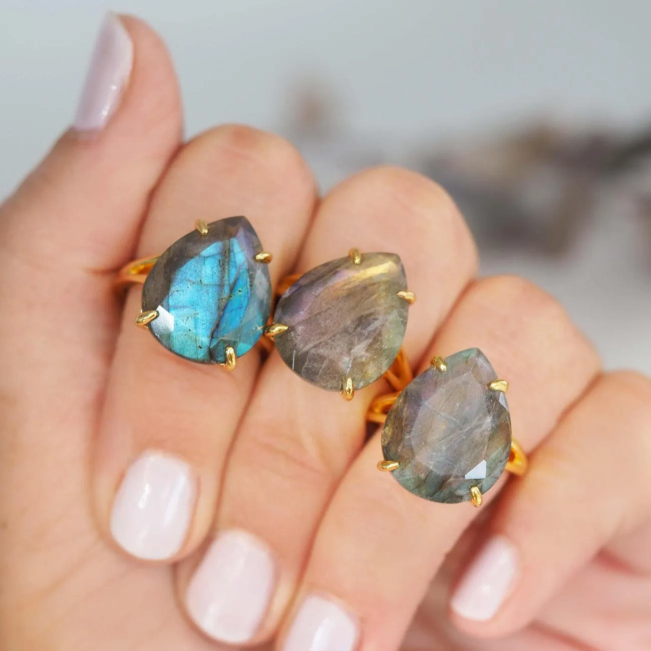 Gold Classic Rain Drop Labradorite Ring