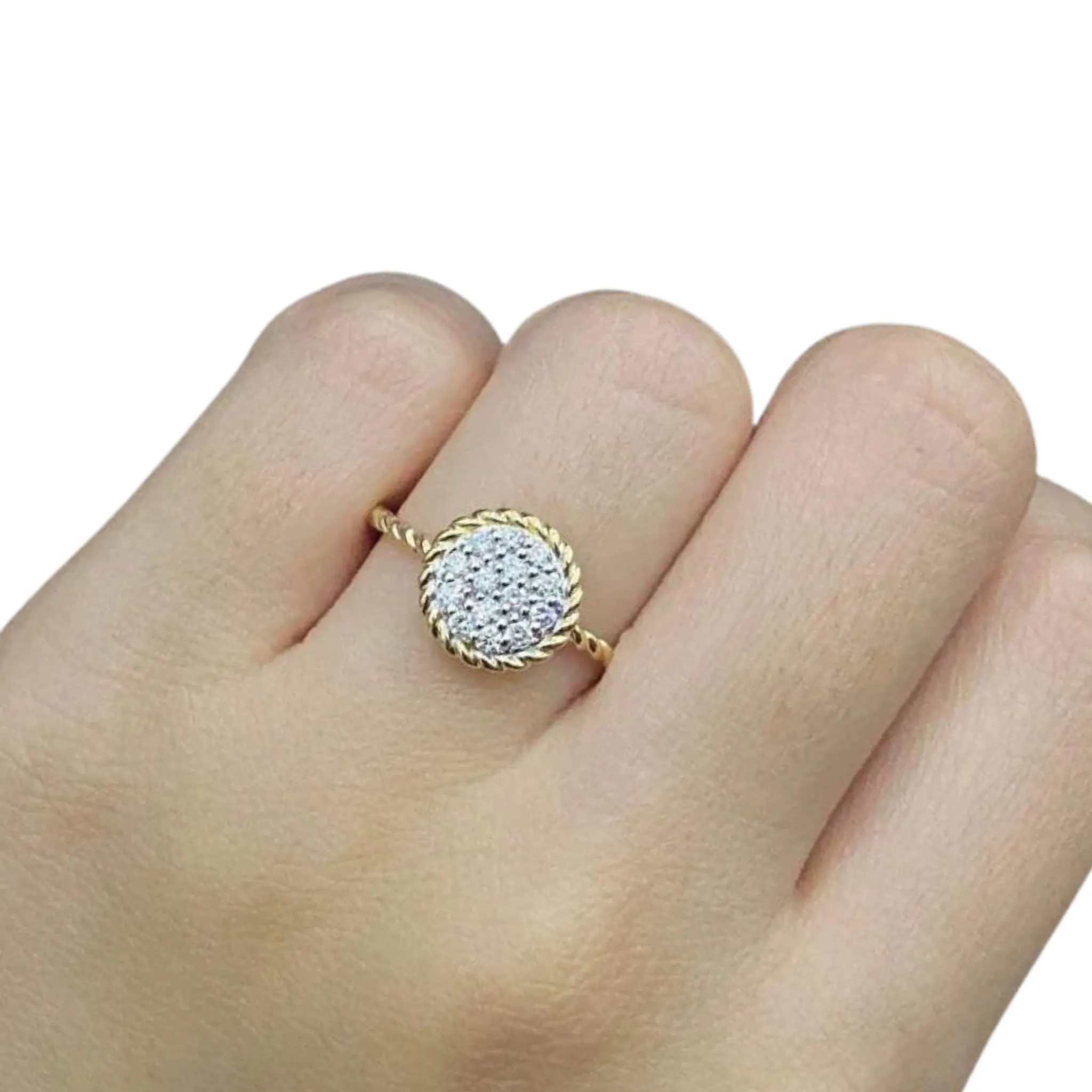 Golden Classic Round Diamond Ring 14kt