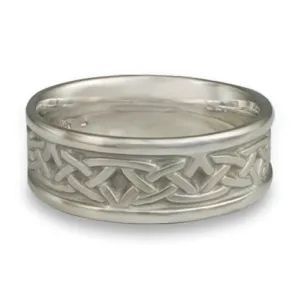 Narrow Self Bordered Celtic Arches Wedding Ring in Platinum