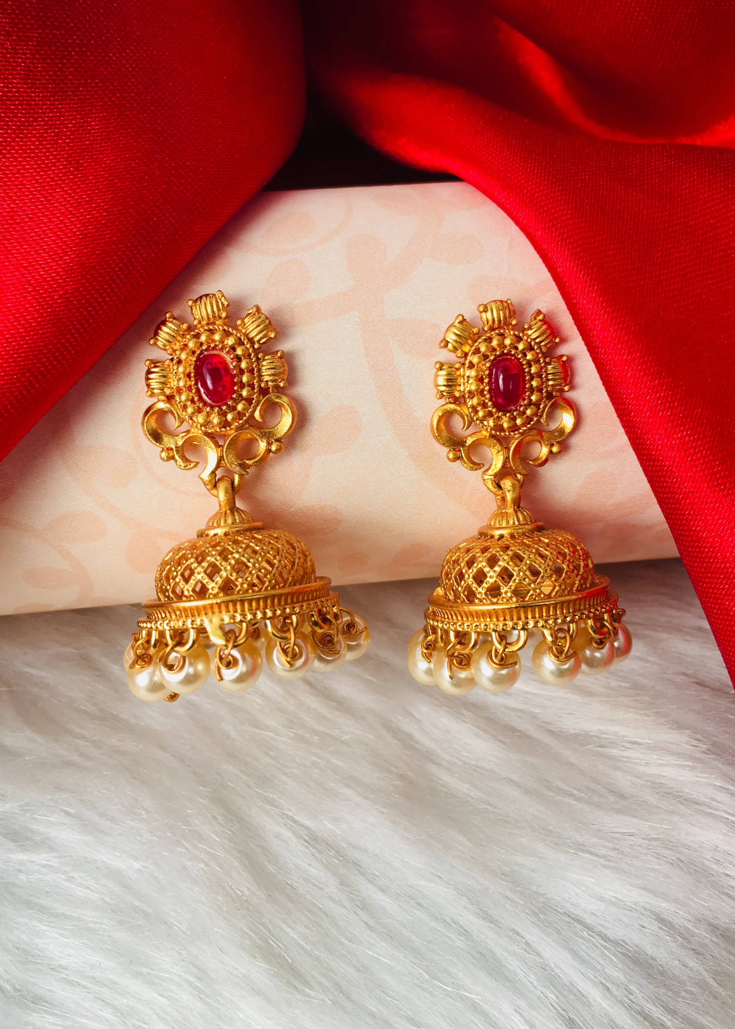 OVAL SHAPE MATTE JHUMKI