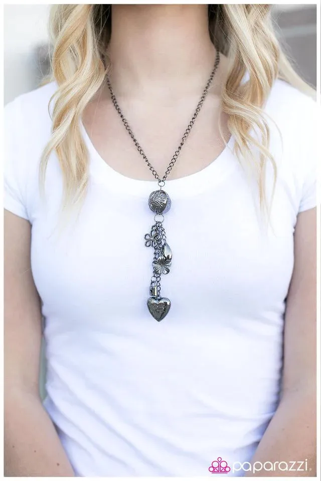 Paparazzi Necklace ~ Love, Love Me Do - Black