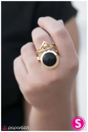 Paparazzi Ring ~ Whats Your Point? - Black