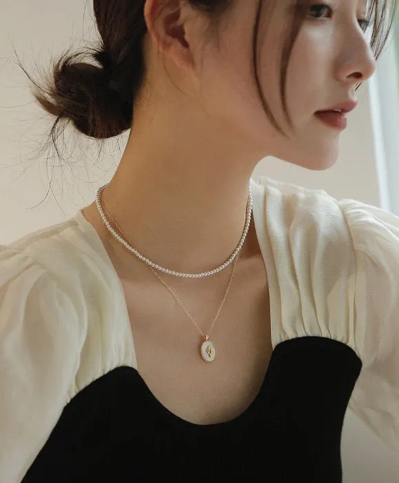 Timeless MOP tulip pendant necklace